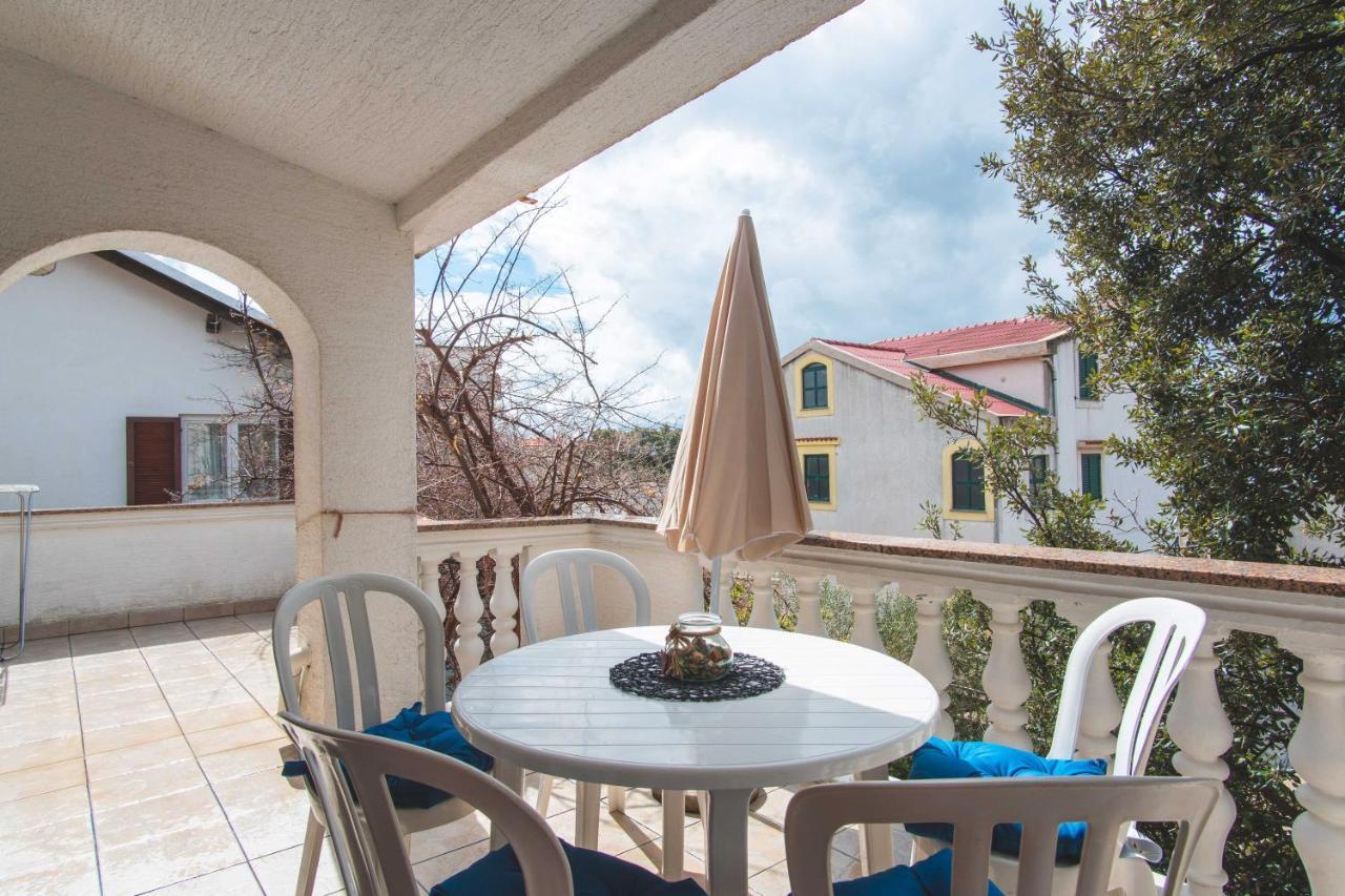 Ostaric Apartment Mandre Exterior photo
